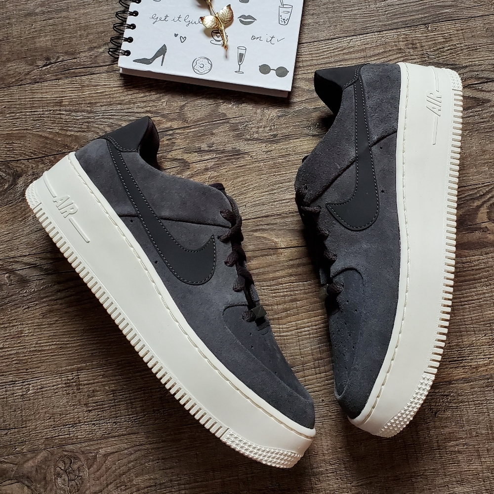 NEW Nike Air Force 1 Sage - Picture 3 of 8